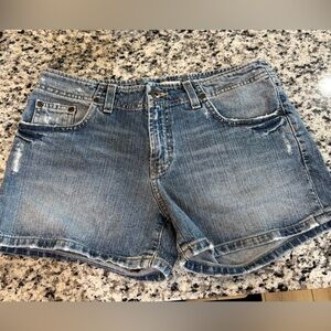 Y2K BKE Buckle Wendi Distressed Denim Shorts size 28